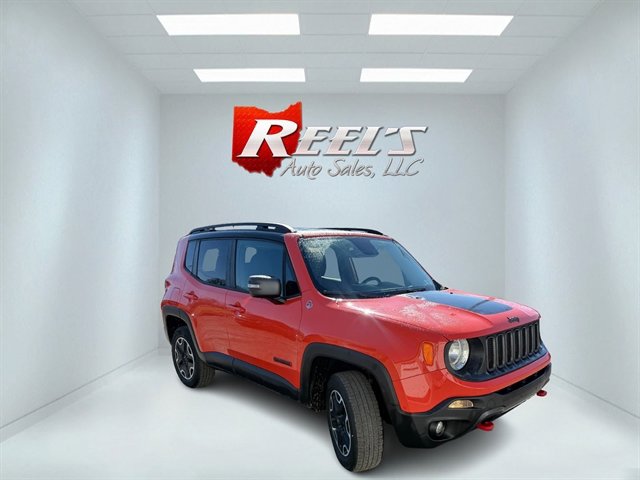Used 2017 Jeep Renegade Trailhawk image 3
