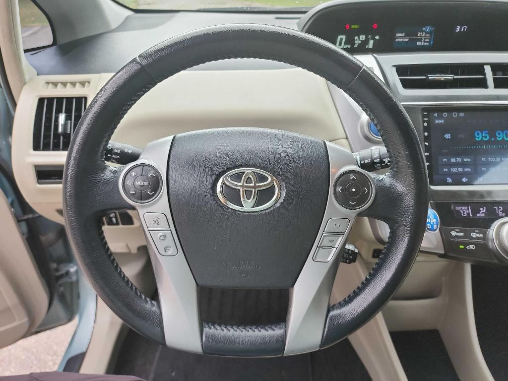 Used 2015 Toyota Prius V Four FWD image 15