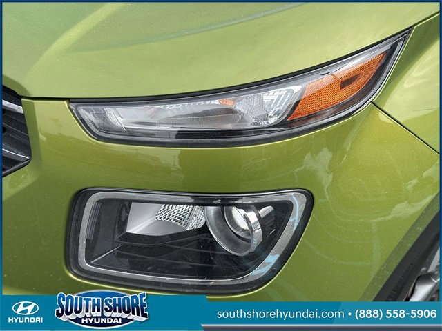 Certified 2022 Hyundai Venue SEL image 7