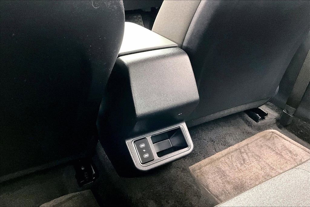 Used 2025 Kia K4 LXS image 33