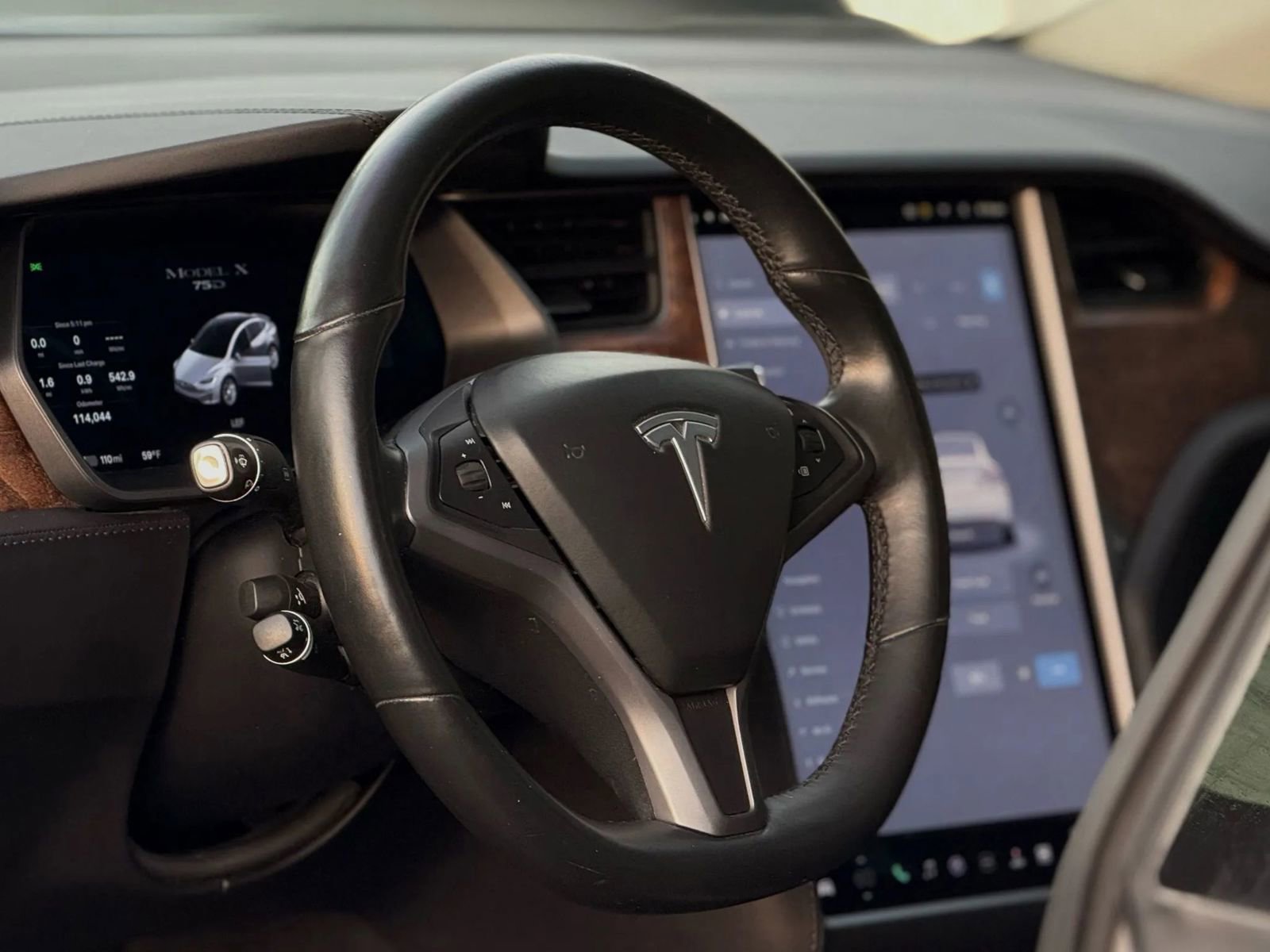 Used 2018 Tesla Model X 75D image 14