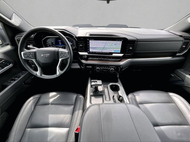 Used 2024 Chevrolet Silverado 1500 LT Trail Boss w/ Convenience Package II image 16