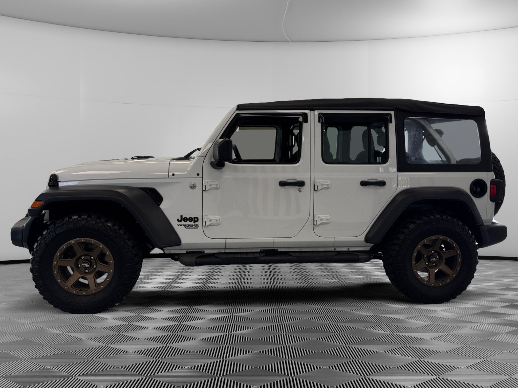 Used 2021 Jeep Wrangler Unlimited Sport AWD/4WD image 5