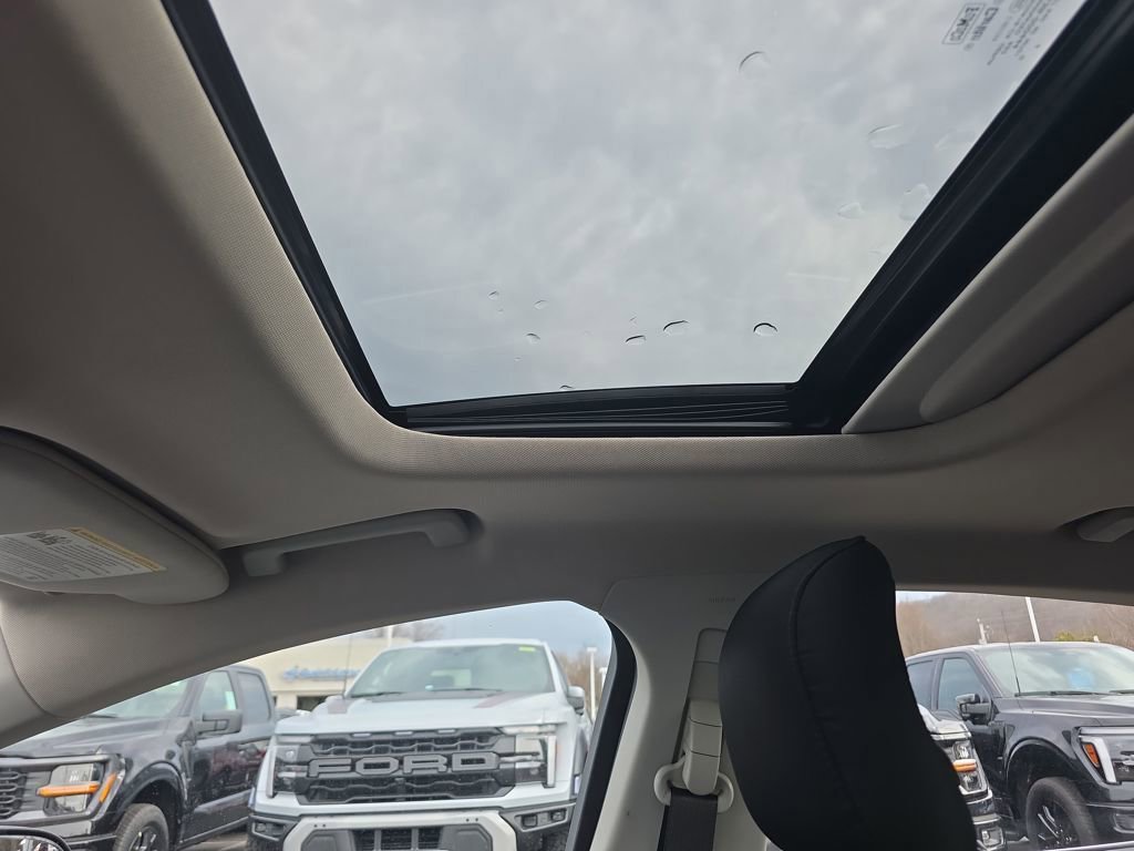 Used 2015 Ford Fusion SE w/ Equipment Group 201A image 29