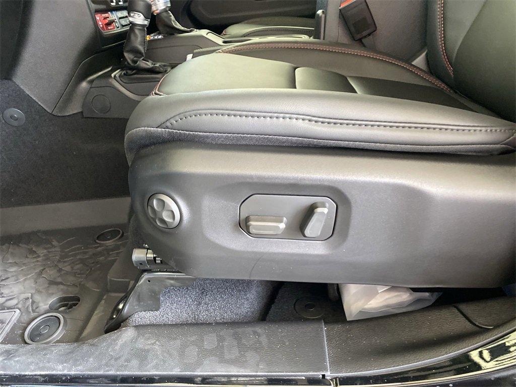 New 2025 Jeep Wrangler Unlimited Rubicon image 14