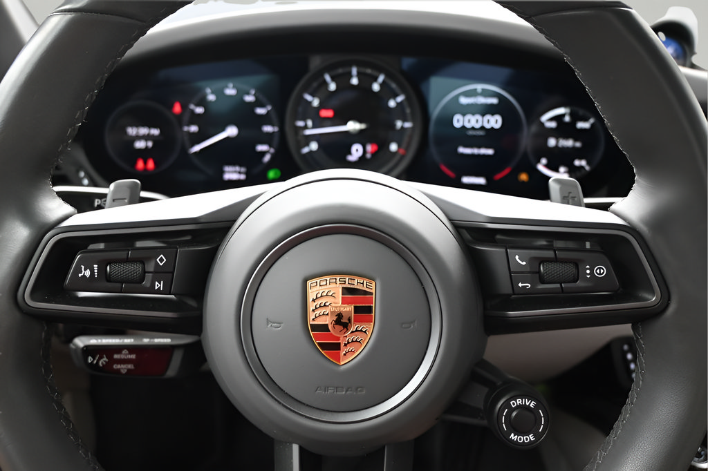 Certified 2024 Porsche 911 Carrera RWD image 21