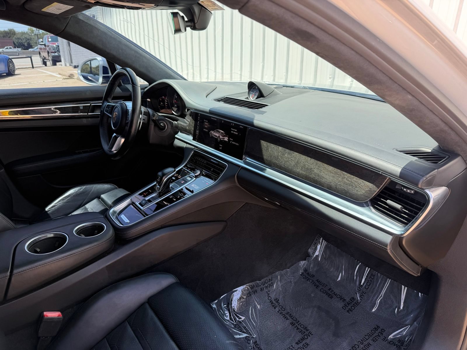Used 2017 Porsche Panamera Turbo AWD/4WD image 18