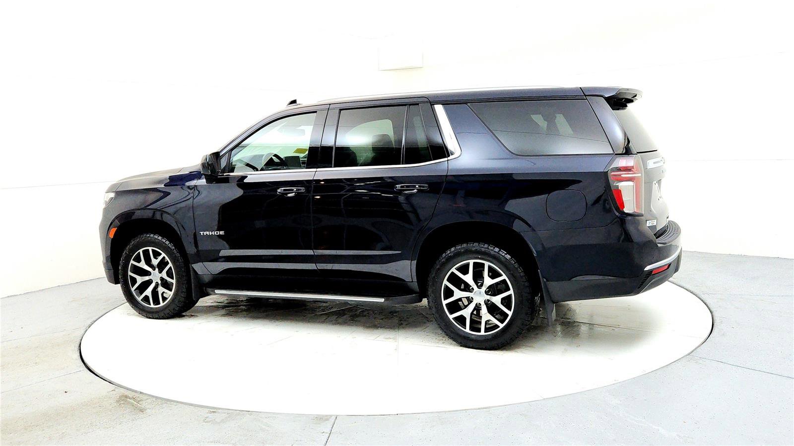 Used 2023 Chevrolet Tahoe LT image 4