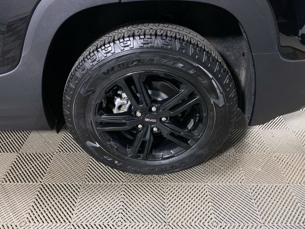 Certified 2024 GMC Terrain AT4 w/ Infotainment Package II AWD/4WD image 10