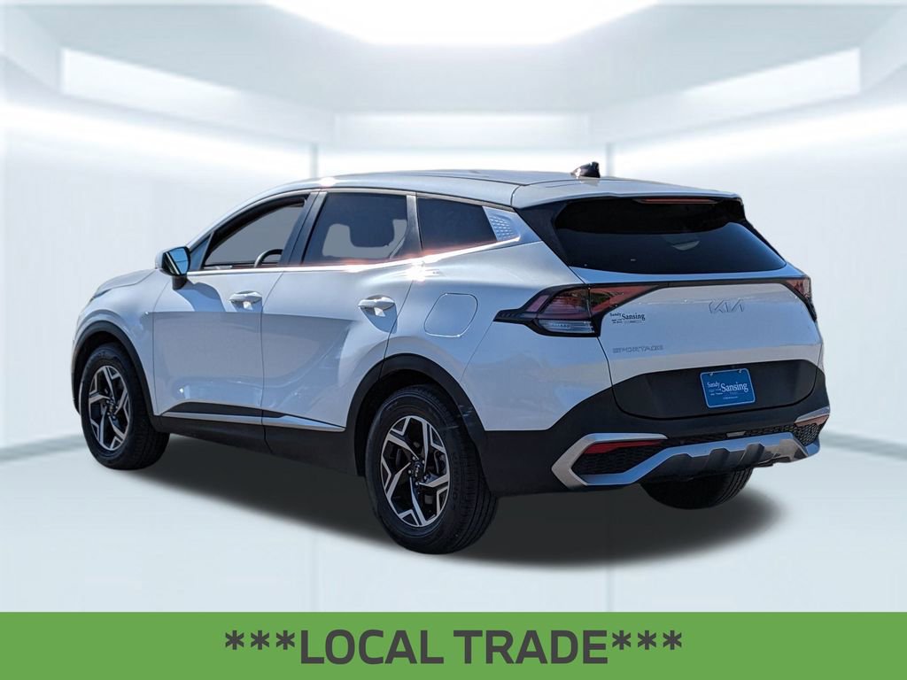 Used 2023 Kia Sportage LX image 4