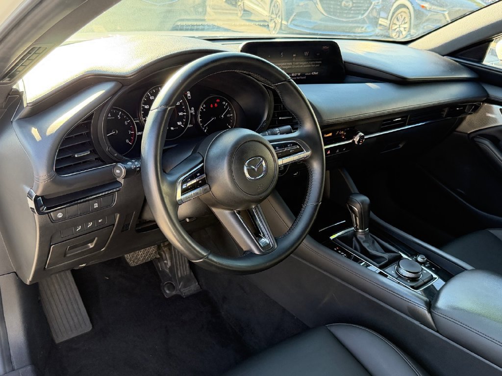 Used 2019 MAZDA MAZDA3 Hatchback w/ Preferred Package FWD image 12