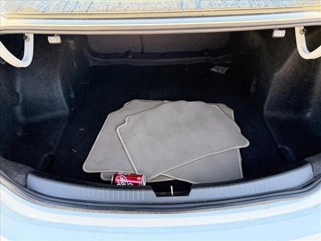 Used 2022 Chevrolet Malibu LT image 21