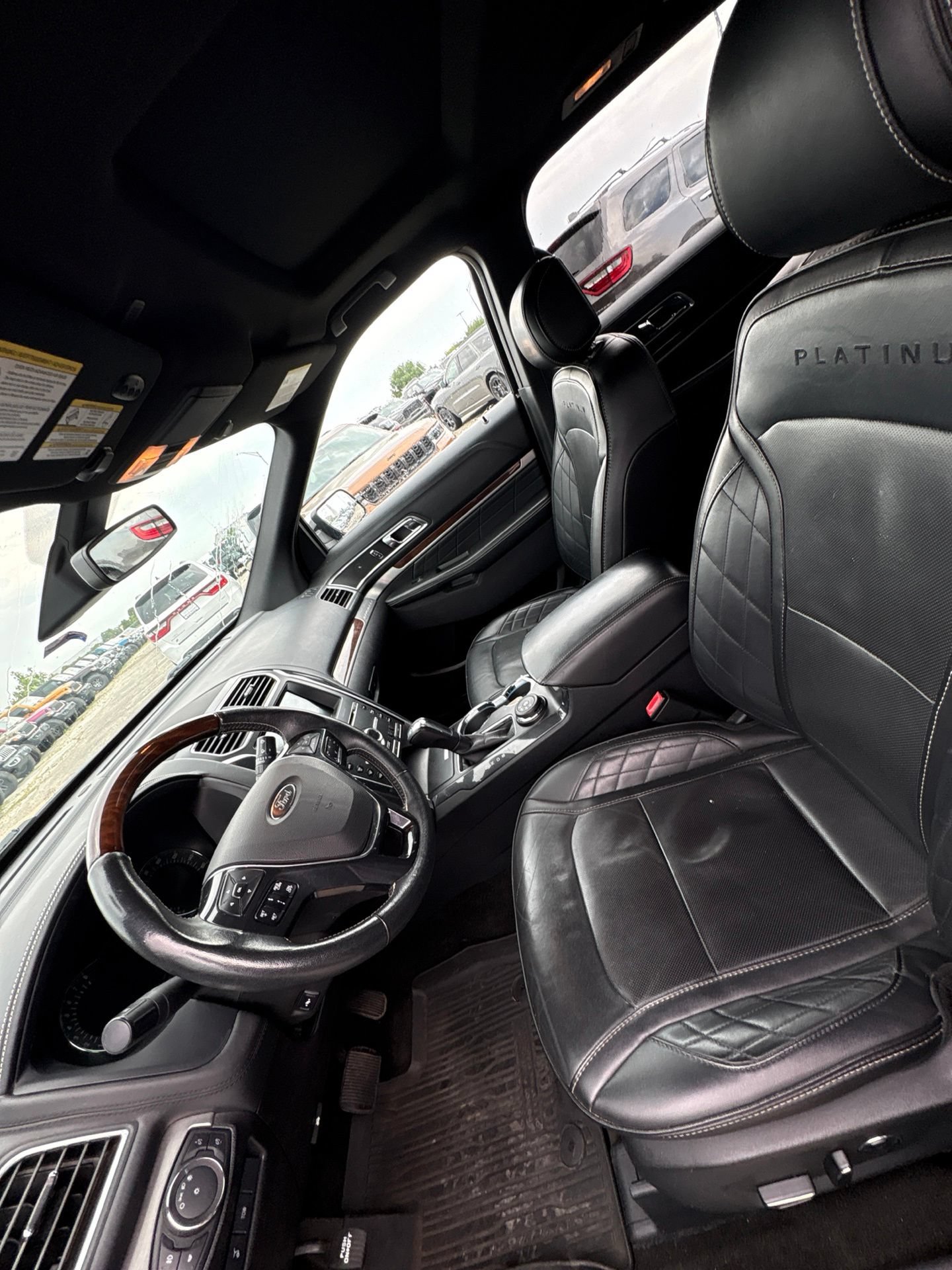 Used 2017 Ford Explorer Platinum AWD/4WD image 11