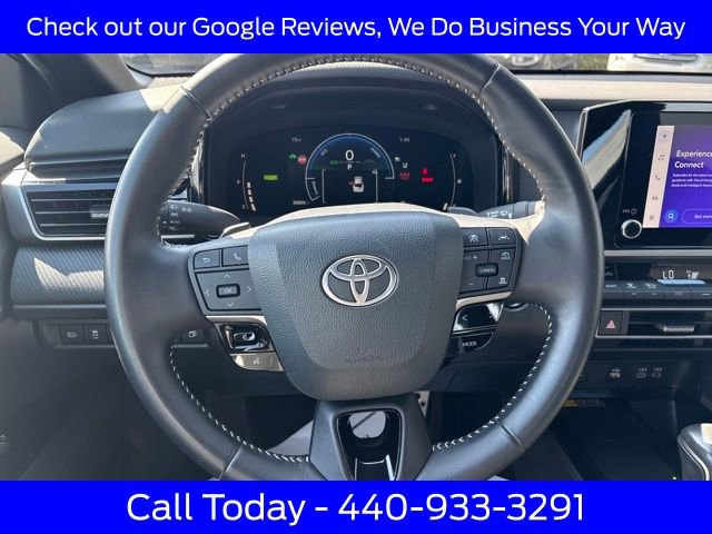 Used 2025 Toyota Camry SE image 16
