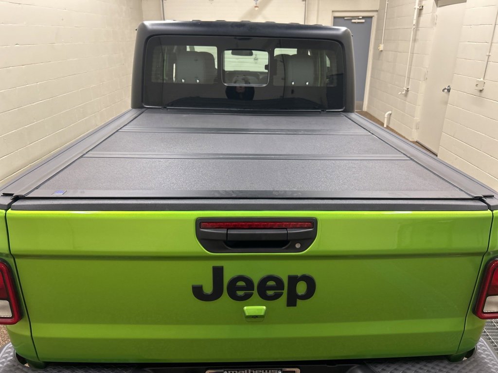 Used 2025 Jeep Gladiator Sport image 25