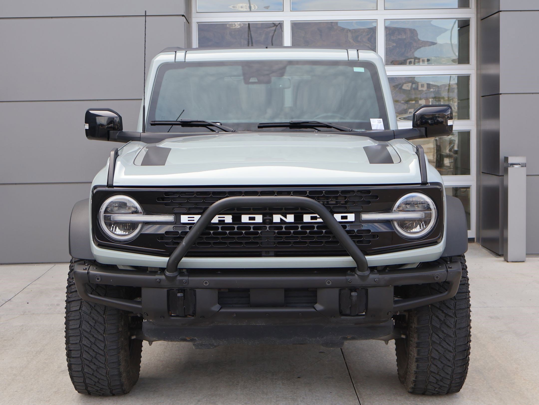 Used 2021 Ford Bronco First Edition image 2