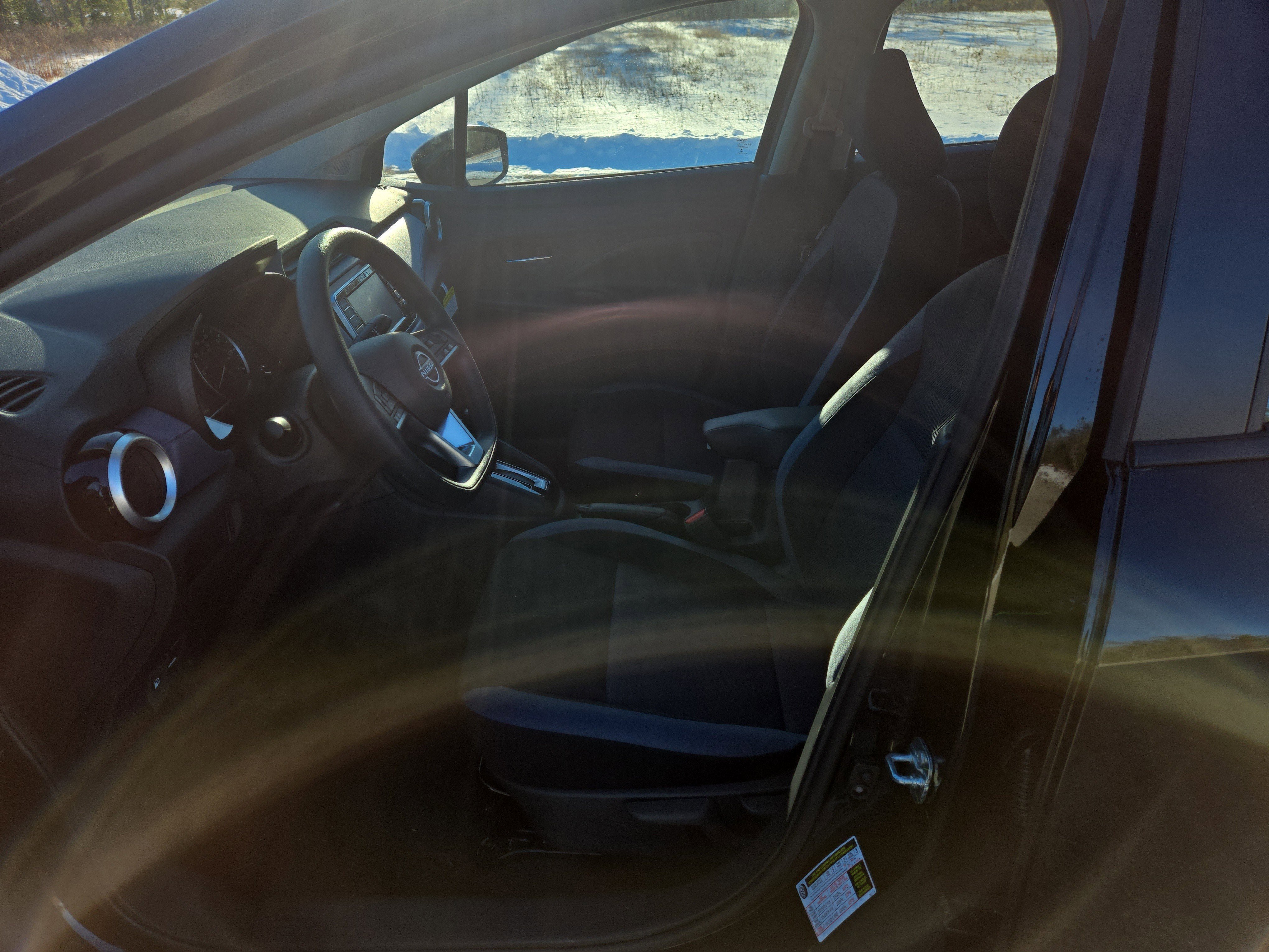 New 2025 Nissan Versa SV w/ Trunk Package FWD image 4