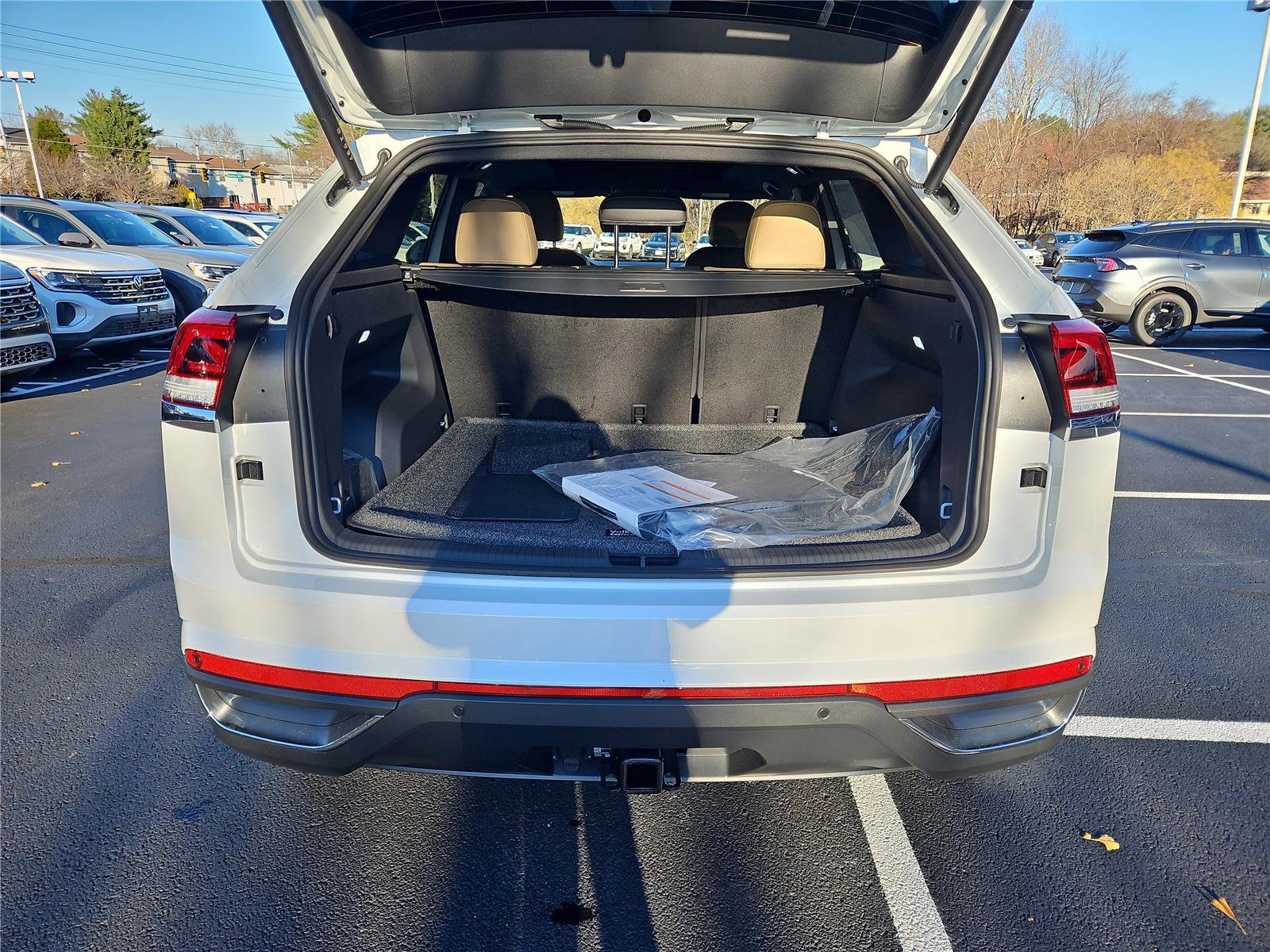 New 2026 Volkswagen Atlas Cross Sport SE image 5