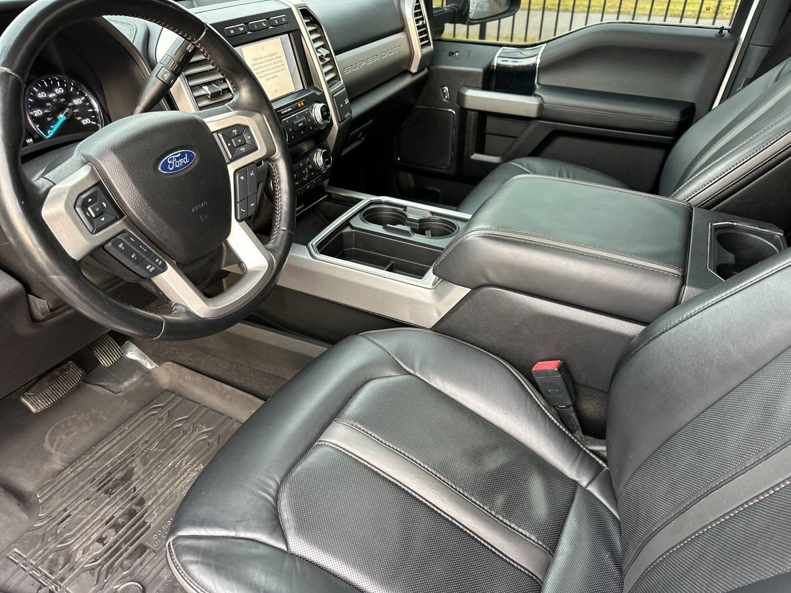 Used 2020 Ford F250 Platinum w/ Tremor Off-Road Package image 9