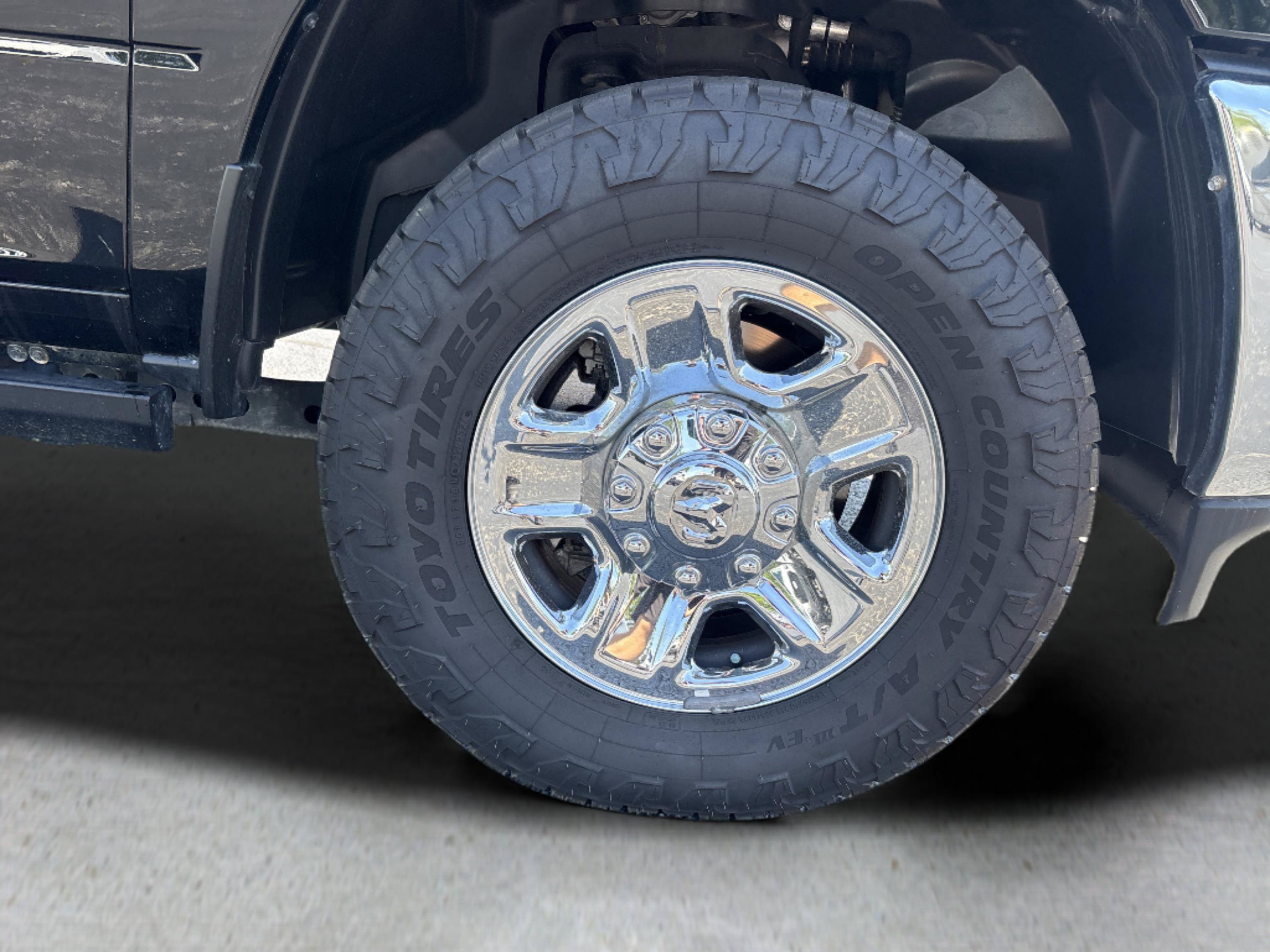 Used 2024 RAM 2500 Tradesman w/ Chrome Appearance Group AWD/4WD image 26