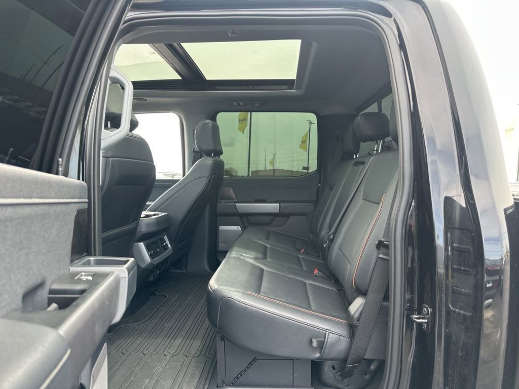 Used 2025 Ford F250 Lariat w/ Lariat Ultimate Package AWD/4WD image 26