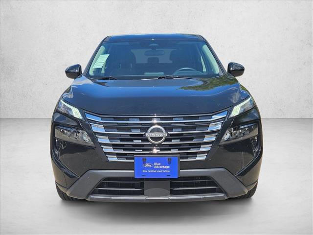 Used 2025 Nissan Rogue SV FWD image 2