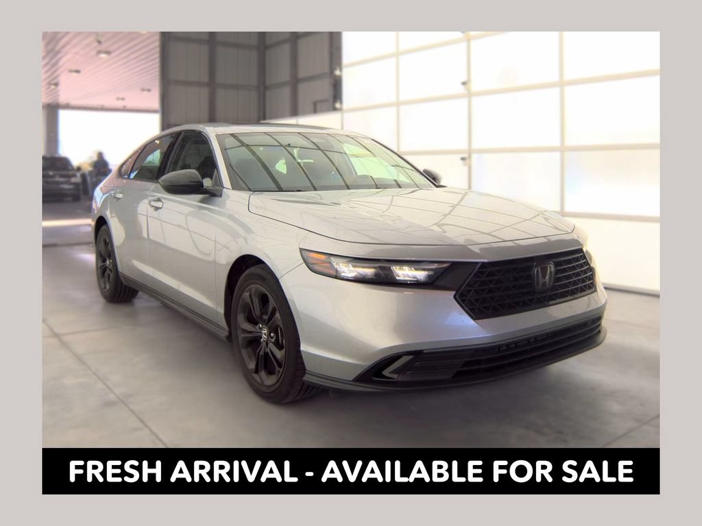 Used 2025 Honda Accord SE image 1