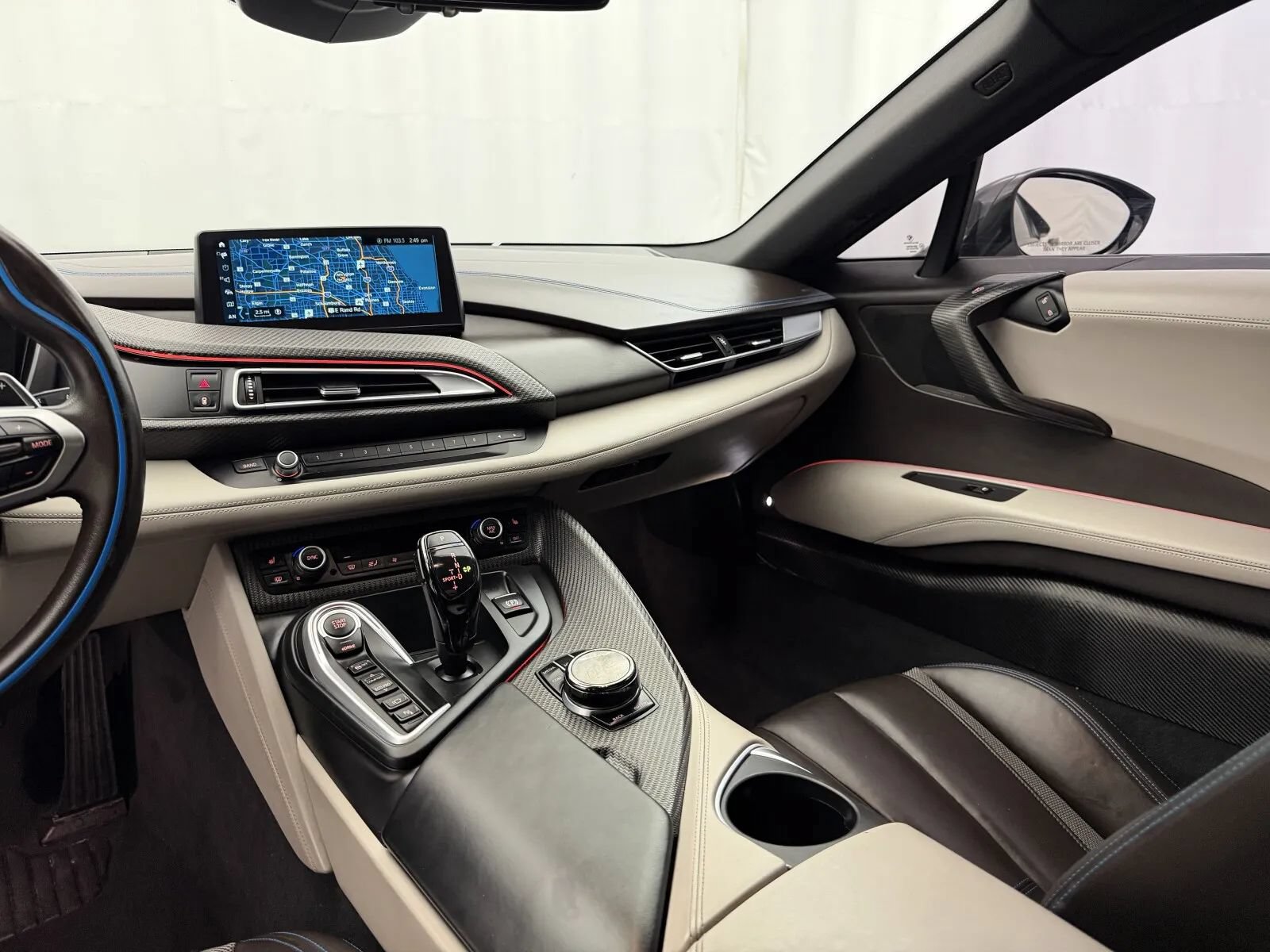 Used 2019 BMW i8 Coupe AWD/4WD image 19