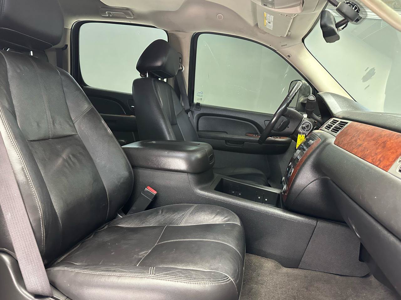 Used 2007 Chevrolet Silverado 1500 LTZ w/ Safety Package AWD/4WD image 11