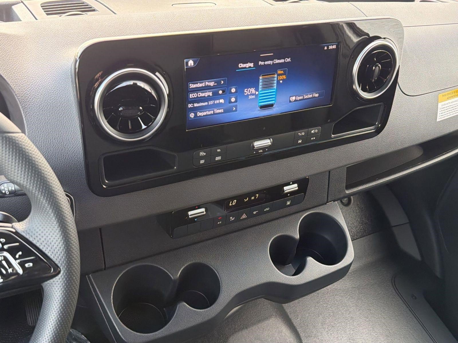 New 2025 Mercedes-Benz eSprinter 170 Cargo image 23