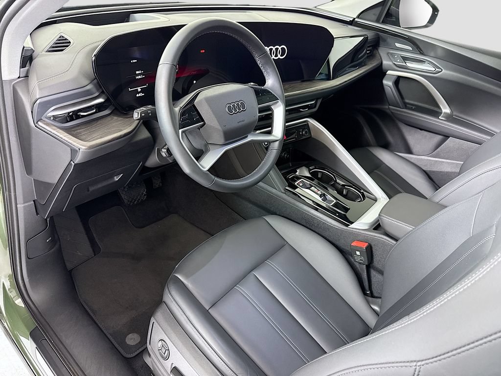 Certified 2025 Audi Q5 Premium Plus w/ Premium Plus AWD/4WD image 9