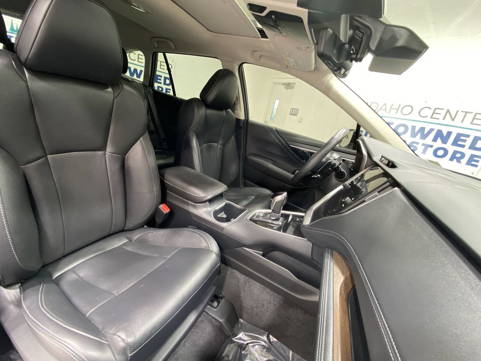Used 2025 Subaru Outback Touring XT AWD/4WD image 25