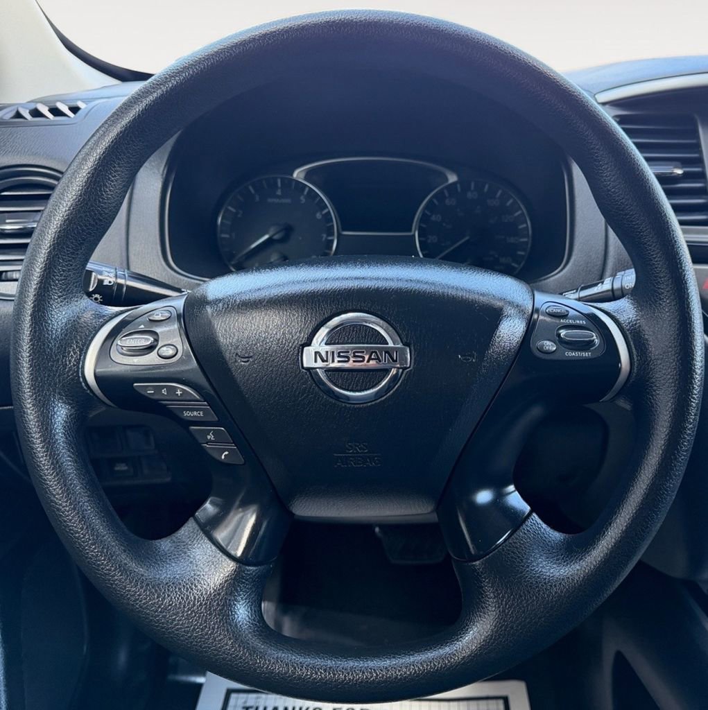 Used 2018 Nissan Pathfinder S AWD/4WD image 18