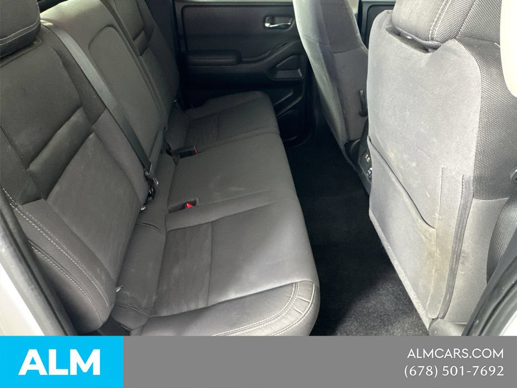 Used 2023 Nissan Frontier SV w/ SV Convenience Package RWD image 18