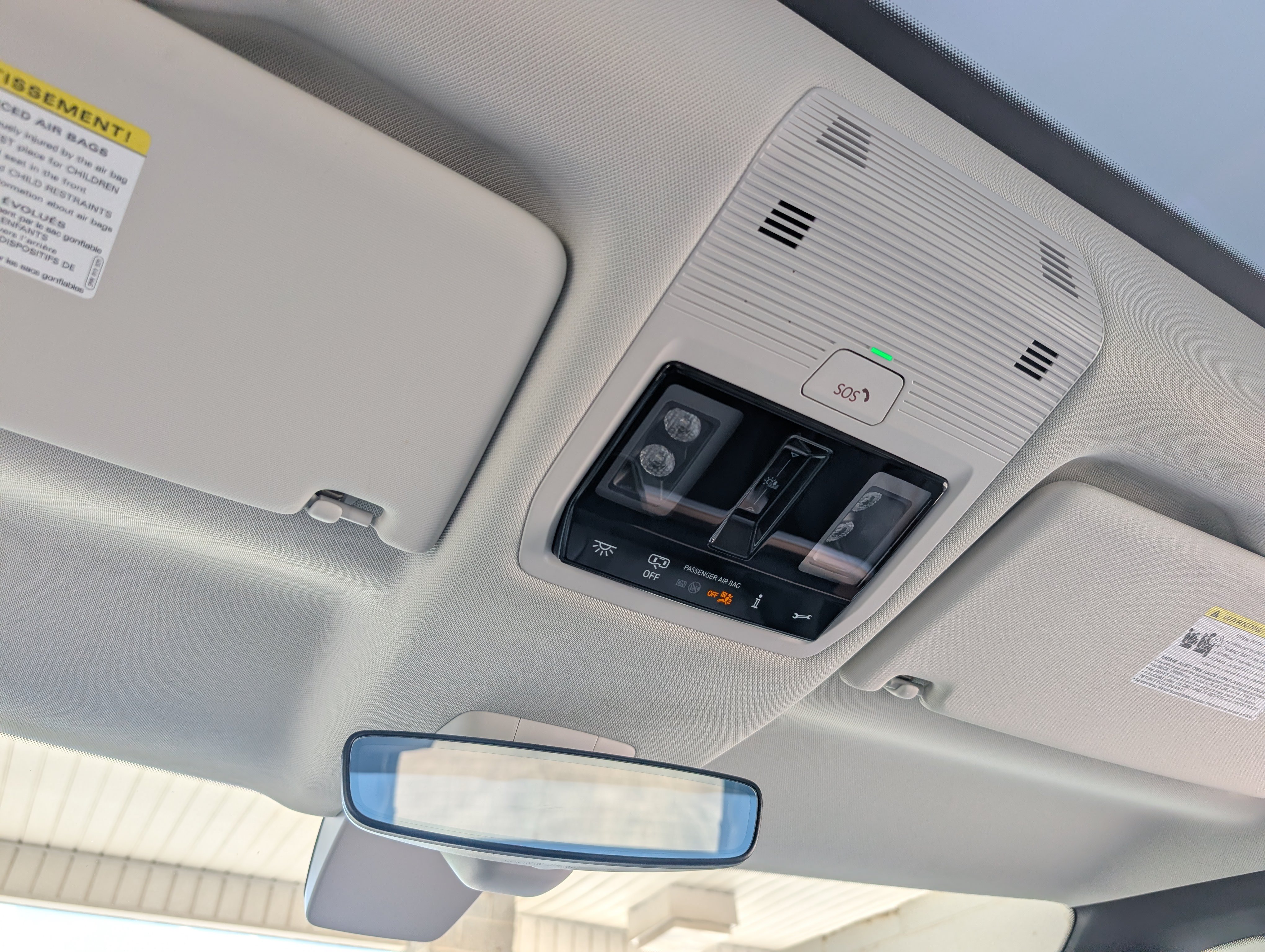 Used 2025 Volkswagen ID. Buzz Pro S Plus RWD image 34
