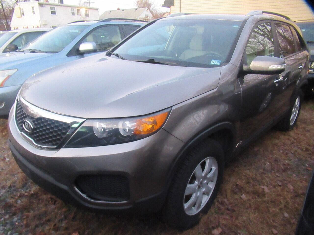Used 2013 Kia Sorento LX image 3