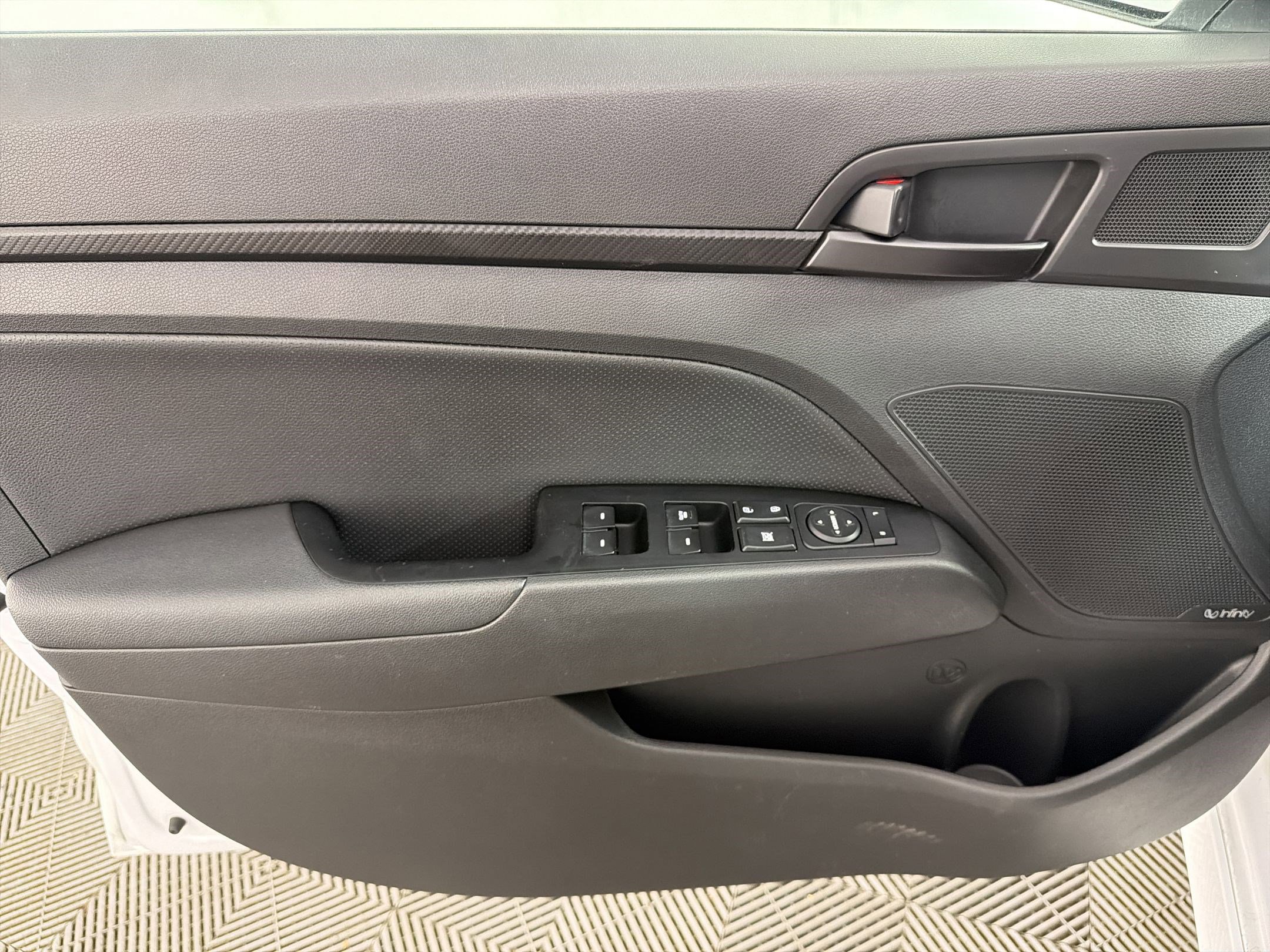 Used 2020 Hyundai Elantra Sport w/ Premium Package 02 image 13