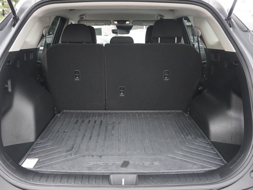 Used 2024 Kia Sportage LX image 16