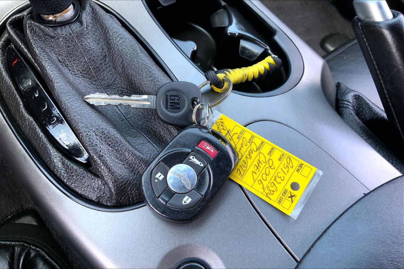 Used 2006 Chevrolet Corvette Coupe RWD image 11