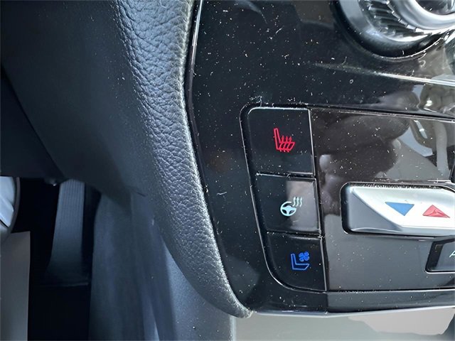 Used 2023 Ford Explorer Limited image 33