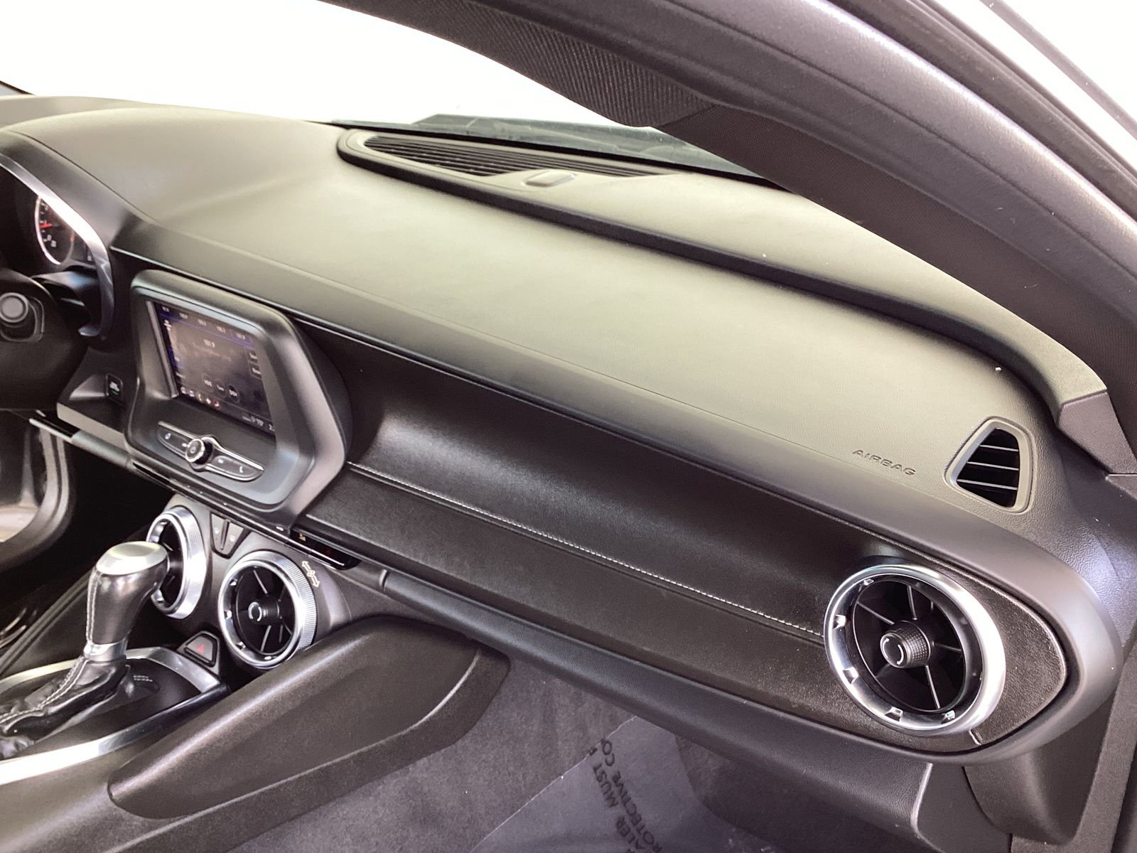 Used 2022 Chevrolet Camaro LT image 18