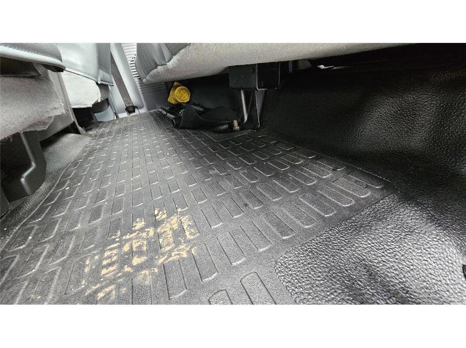 Used 2015 Ford F350 XL image 24