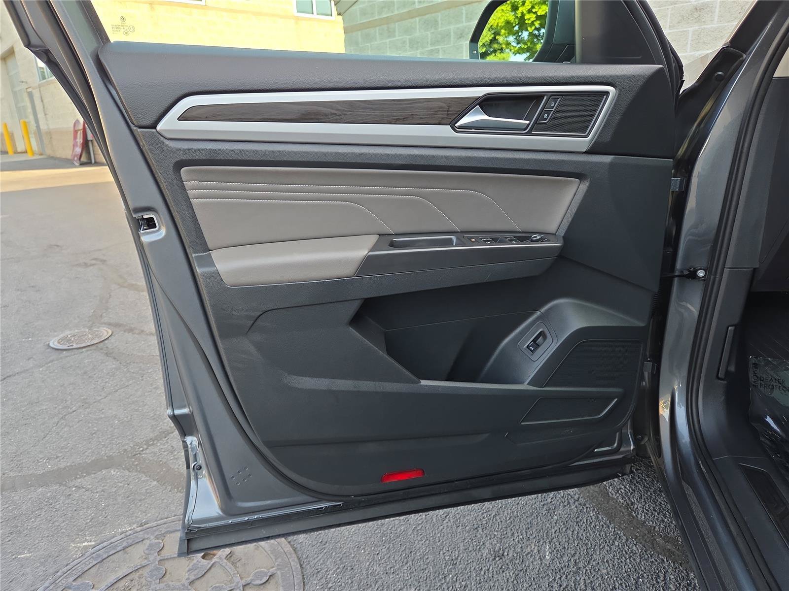 Certified 2023 Volkswagen Atlas SE AWD/4WD image 13