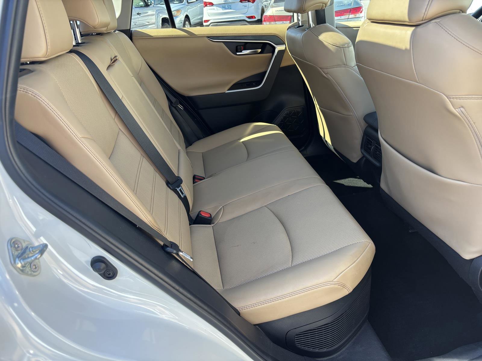 Used 2021 Toyota RAV4 Limited image 16