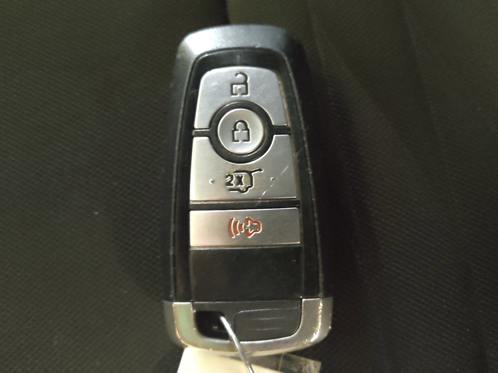 Used 2021 Ford Explorer XLT RWD image 32