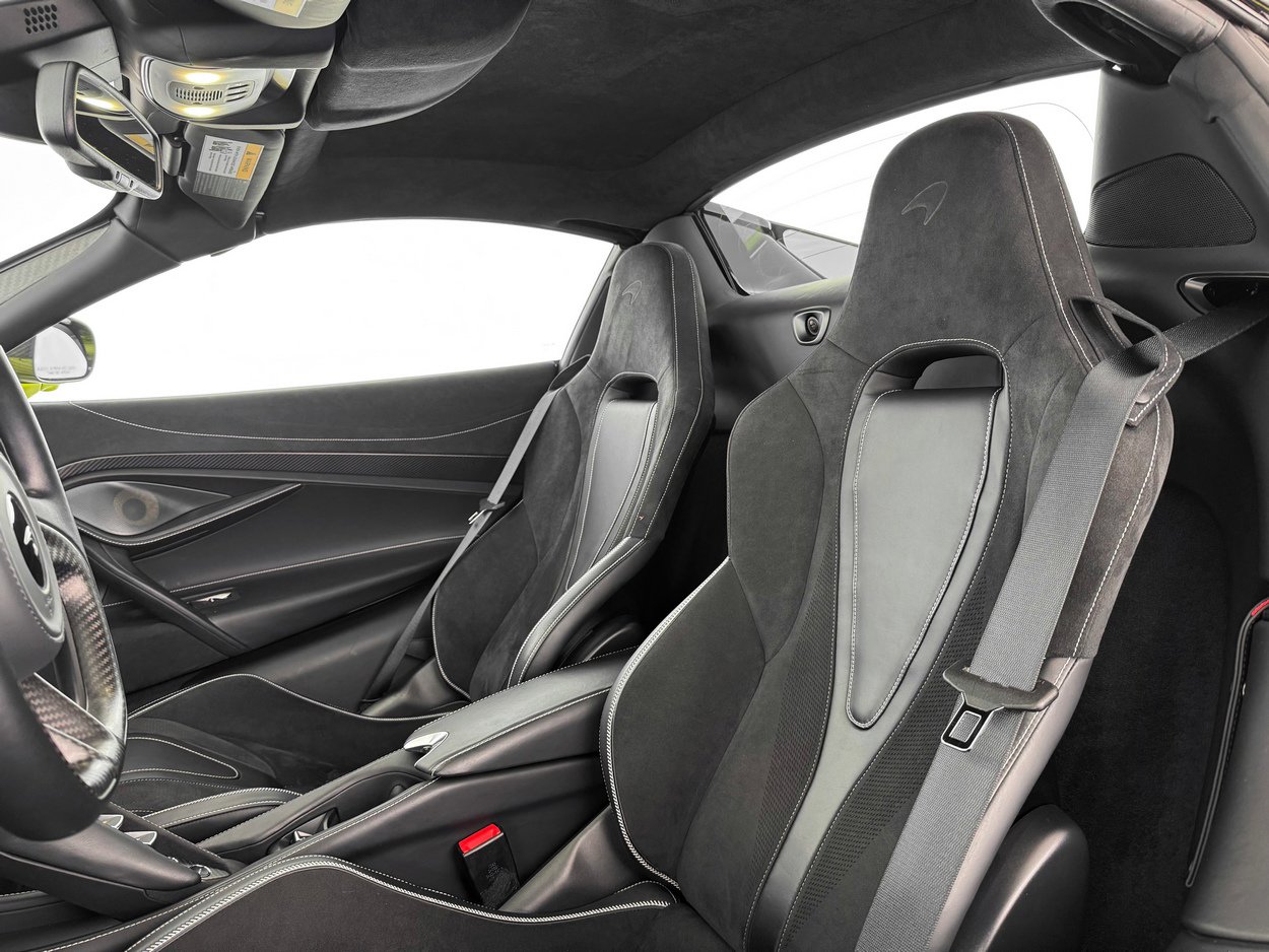 Used 2022 McLaren 720S Performance image 15