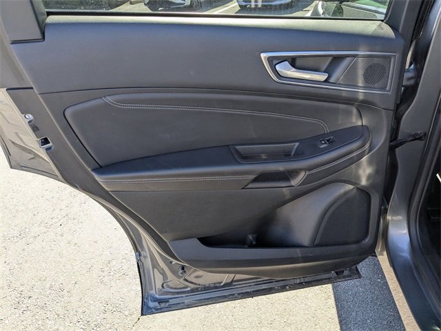 Used 2023 Ford Edge Titanium image 23