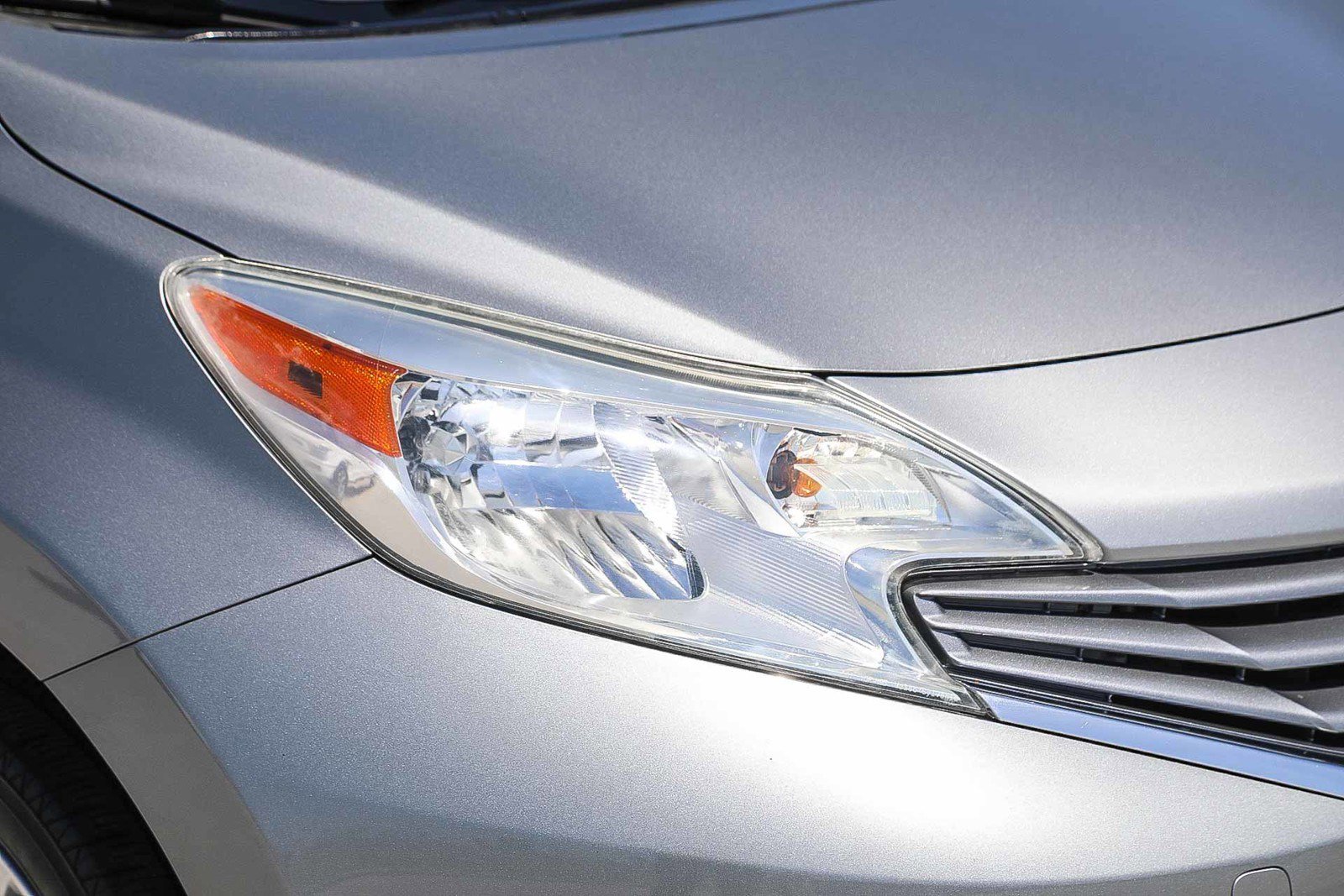 Used 2015 Nissan Versa Note SV image 8