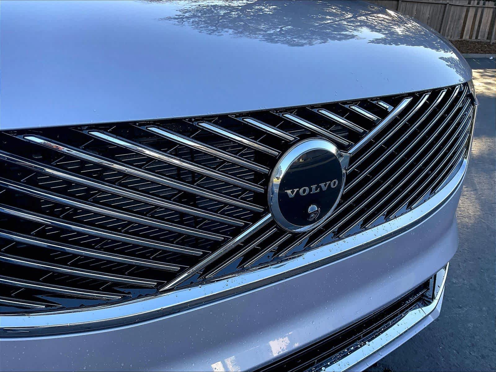 New 2027 Volvo XC90 B5 Plus AWD/4WD image 34