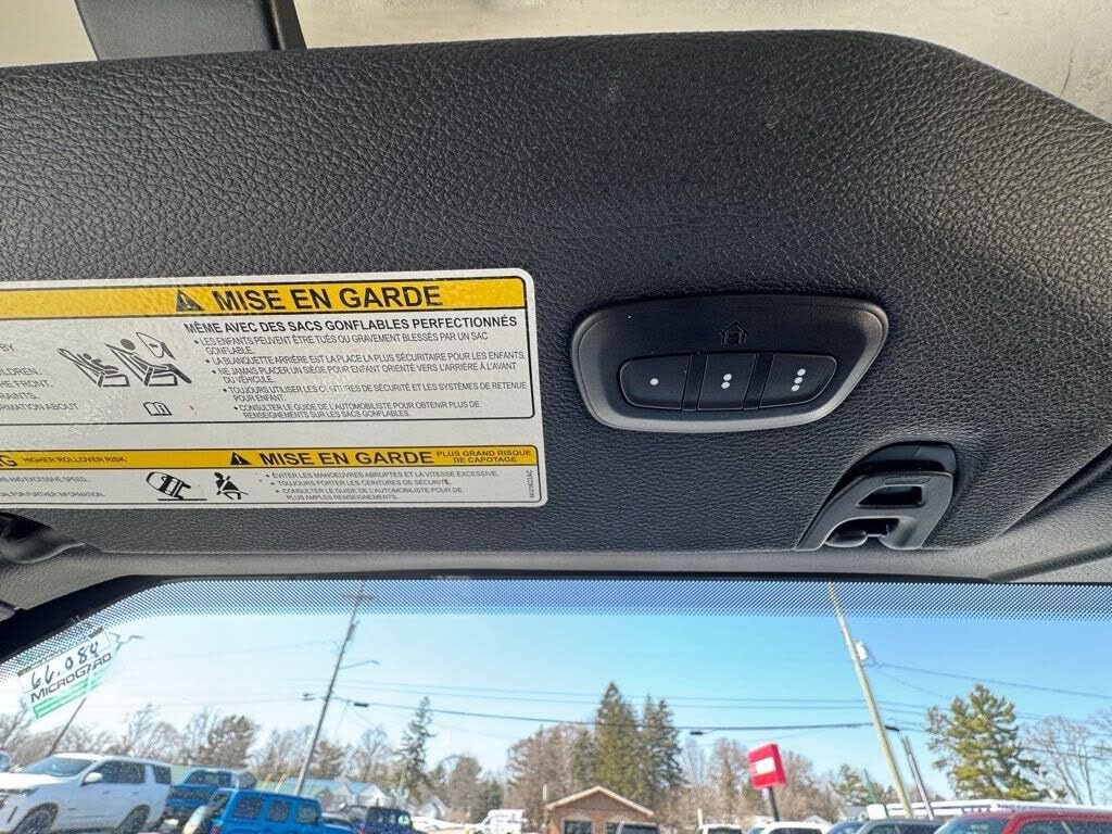 Used 2023 Jeep Wrangler Sahara AWD/4WD image 22